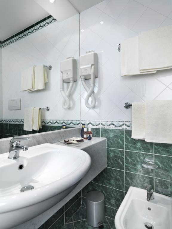 Piramidi Hotel Torri di Quartesolo Extérieur photo